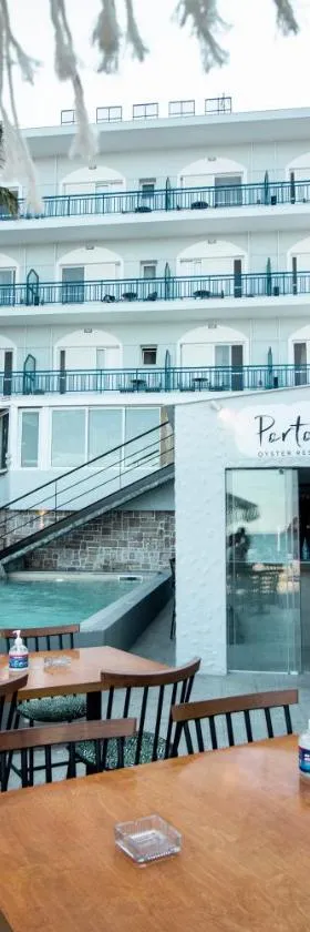 Kiani Akti, Hotel in Porto Rafti