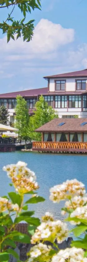 Olympic Village, Hotel in Podgortsy