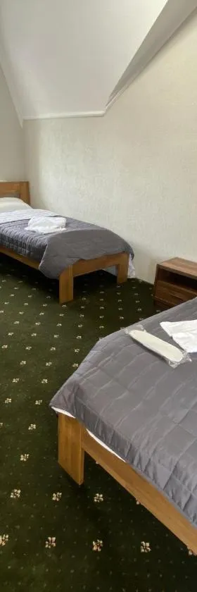 Аквамарин, Hotel in Biskovichi