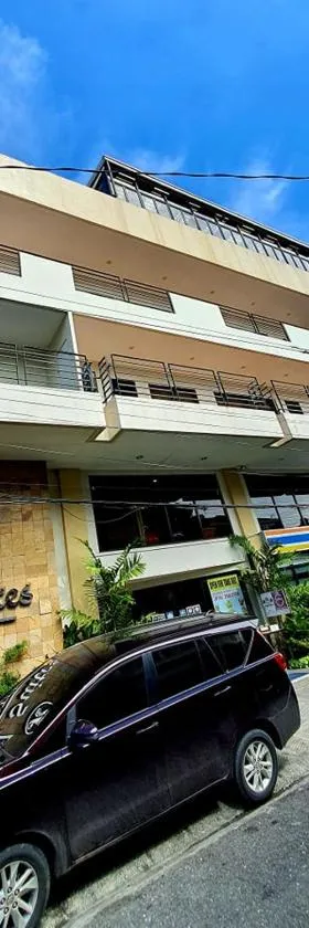 Royal Suites Condotel, Hotel in Kalibo