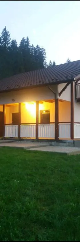 Andrhouse, Hotel in Werchowyna