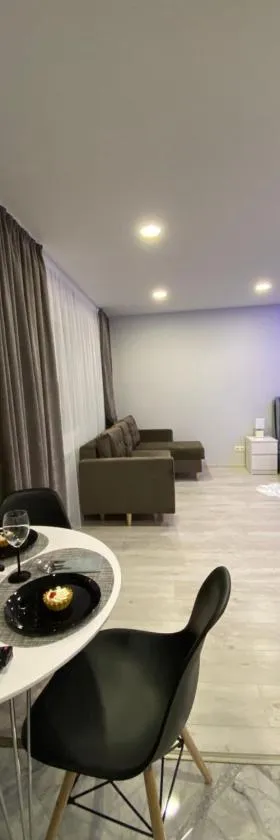 Crystal Twin Apartment, Hotel in Gulbene