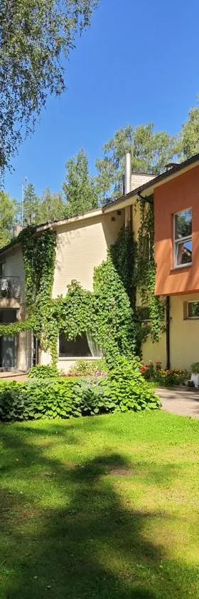 Rēzijas, Hotel in Ķegums