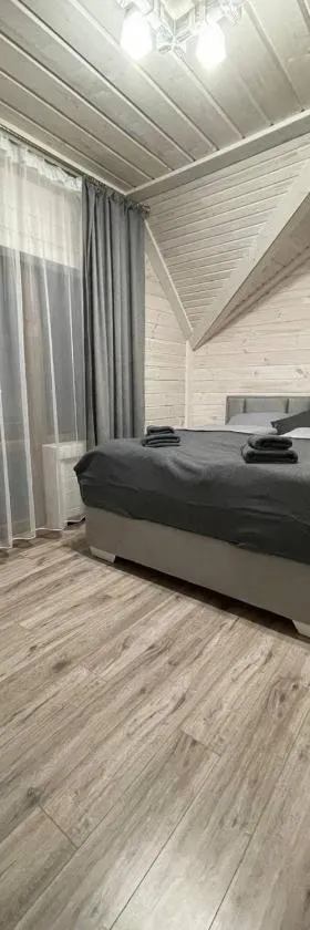Happy House, Hotel in Slawske