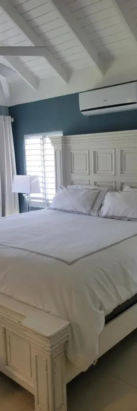 Breathtaking Villa At The Crest, Hotel in Richmond
