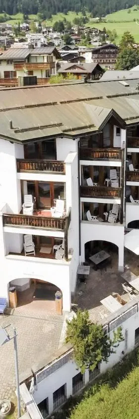 Arena Guesthouse, Hotel in Flims