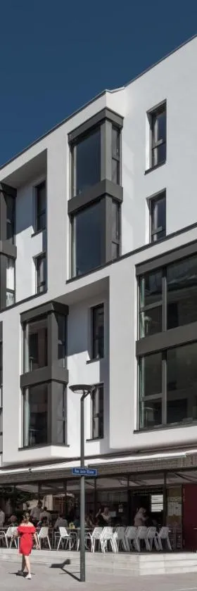 Base Nyon, Hotel in Nyon