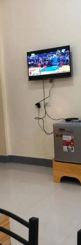 Door 8 Bench Apartment, Hotel in Tacloban