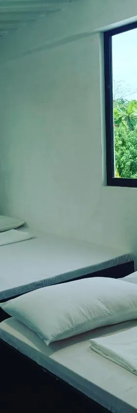 Ludy's 2 Pension House, Hotel in Carles