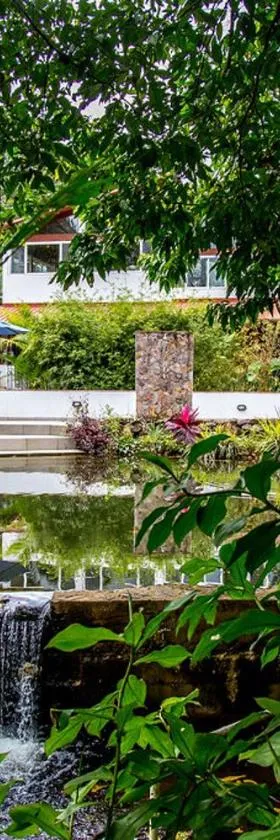 Sattva Land, Hotel in Belmopan