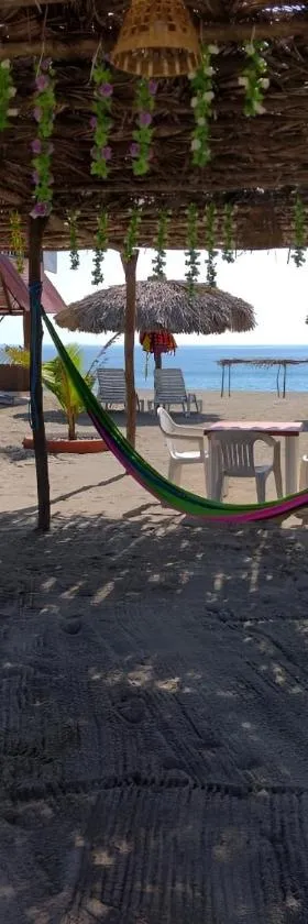 Cabañas Alta Mar, Hotel in Guayabas