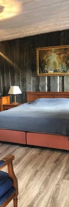 Forest cabin, Hotel in Ozolaine