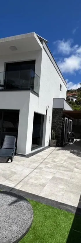 Casa da Praia, 2min de la PLAGE, hyper centre, Hotel in Machico