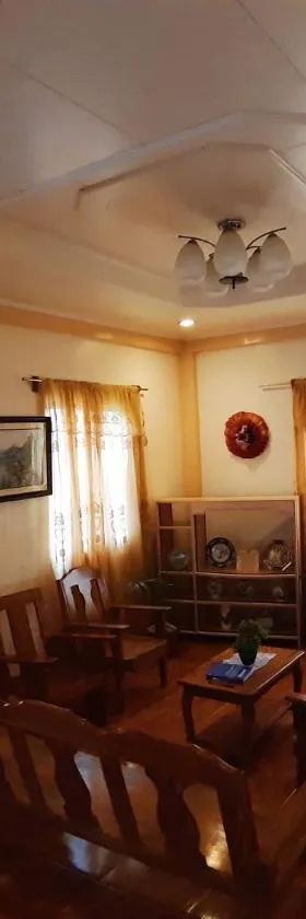Horlina’s Homestay, Hotel in Basco