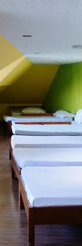 RedDoorz Hostel at Baguio Tourist Cabin, Hotel in Baguio City