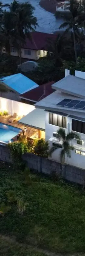 RLJ Beach House, Hotel in Naval