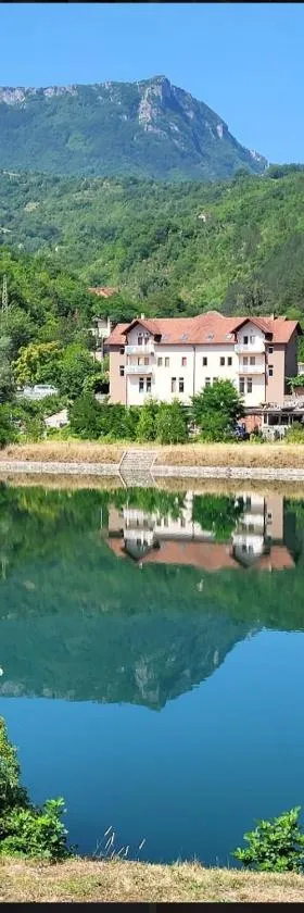 Nera-etwa Konjic 2 room, Hotel in Konjic