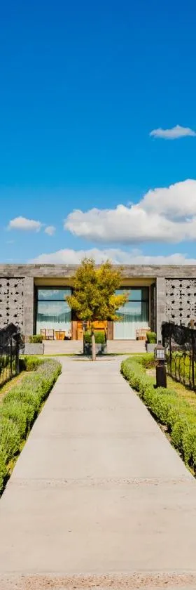 Casa Raíces Hotel Luxury & Viñedo, Hotel in Los Galvanes