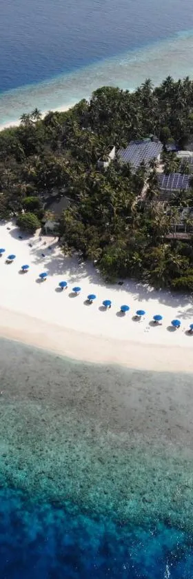 Malahini Kuda Bandos Resort, Hotel in Nord-Malé-Atoll