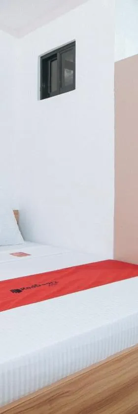 RedDoorz Near Iloilo International Airport, Hotel in Iloilo City