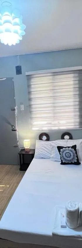 DJCI Apartelle Walk to Robinson & NE Pacific Mall 3 Min to SM Cabanatuan, Hotel in Cabanatuan