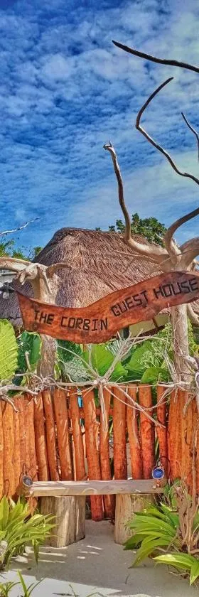 The Corbin Guest House, Hotel in Fehendhoo