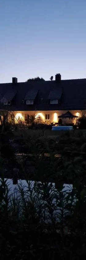 Ferienwohnung Ollywood, Natur pur im Westerwald, 2 bis 4 Personen, hotel em Halbs