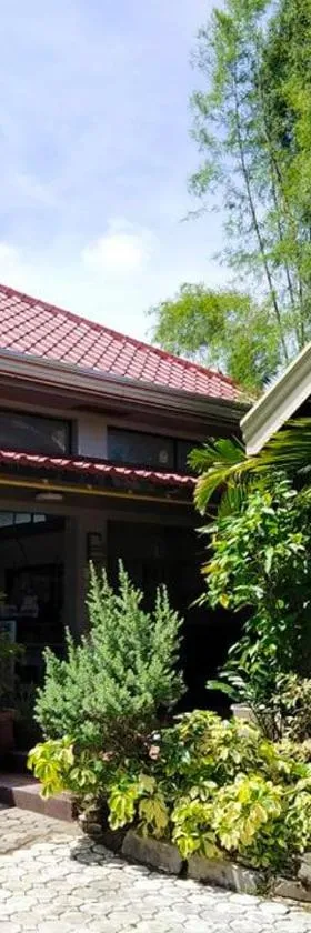 Zillion Pavilion Family & Business Hotel, Hotel in Lipa