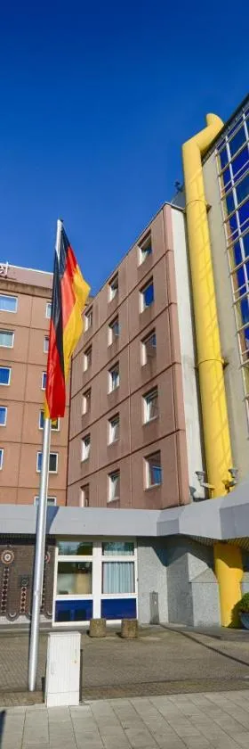 Leonardo Hotel Köln, Hotel in Köln