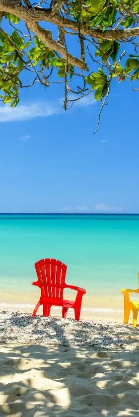 Sand and Tan Beach Hotel, Hotel in Ocho Rios