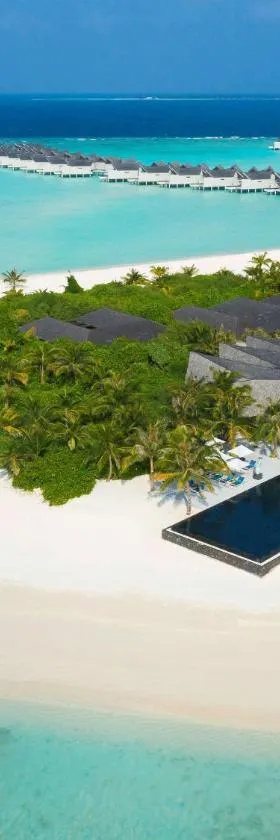 Kuredhivaru Resort and Spa - Maldives, Hotel in Manadhoo