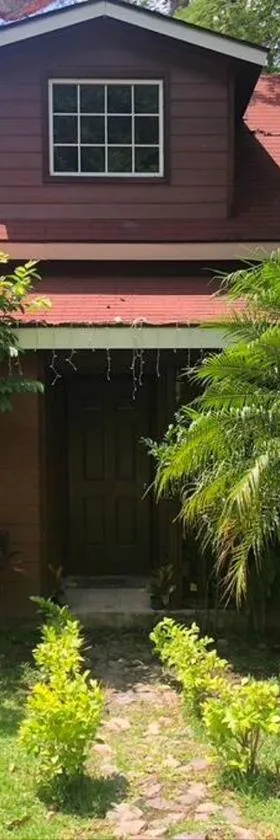 Cabaña de las Flores. Magia en la laguna, Hotel in Santa María del Oro