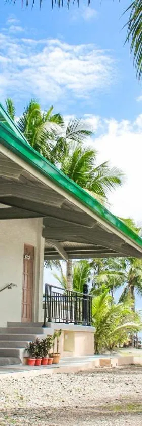 Playa Alegre Beach Resort & Restaurant, Hotel in Tanauan