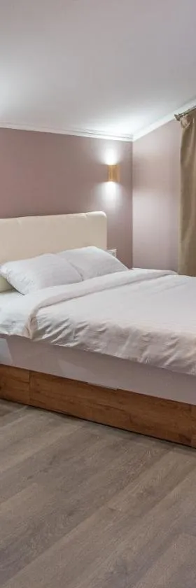 Готель «На Кронштадській», Hotel in Avtozavodskiy Rayon