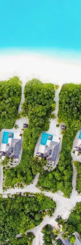Hideaway Beach Resort & Spa, Hotel in Dhidhdhoo