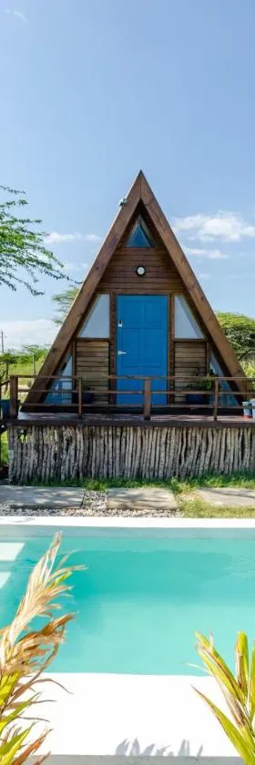 Cashaw Cabin - Private Retreat with a Pool, Hotel in Treasure Beach