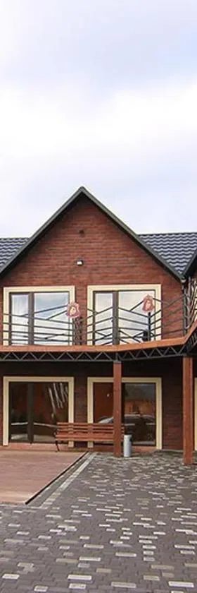 Four Seasons In Carpathians, Hotel in Myhowe