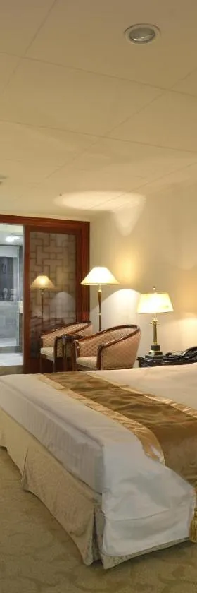 Hi-YES HOTEL TAOYUAN, Hotel in Zhongli