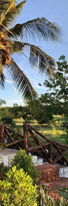 Michaels Homestay - Farm Villa nr Patar Beach & Bolinao Falls, Hotel in Bolinao