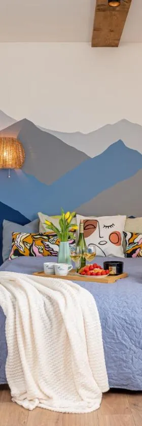 Family Garden Apartments with Free Private Parking & Playground, Hotel in Riga