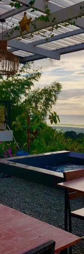 Dicimulacion Staycation House, Hotel in Angono