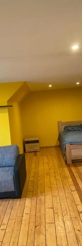 Aņutas flat, Hotel in Saldus