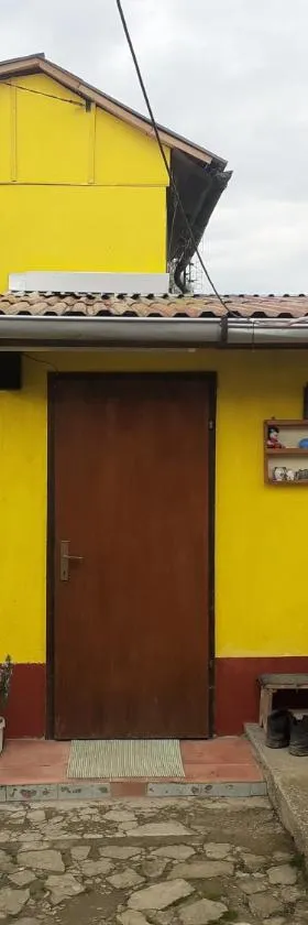 Yellow fairy tale, Hotel in Visoko