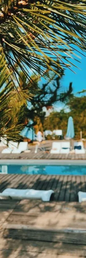 Долина ХЮГГЕ, Hotel in Chornomors'ke