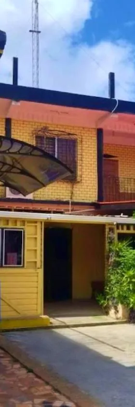 Maxroomz, Hotel in San Ignacio
