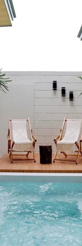 Bali-inspired Villa with Dipping Pool by Pallet Homes, Hotel in Iloilo City