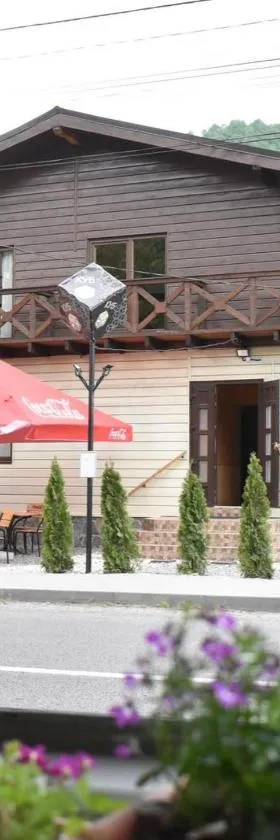 Cube, Hotel in Kvasy