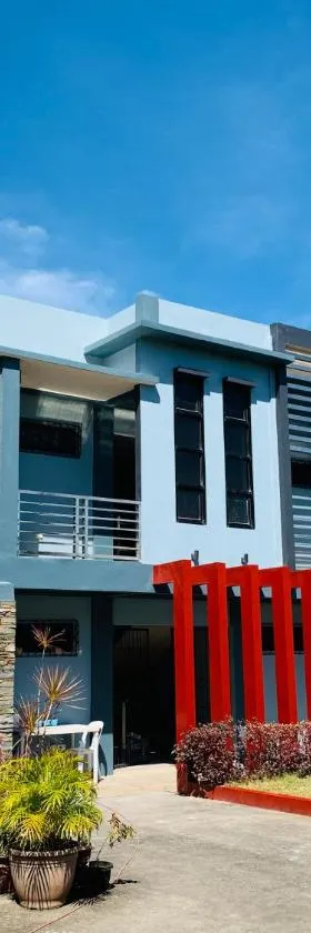 Dollosa Compound, Hotel in Iba