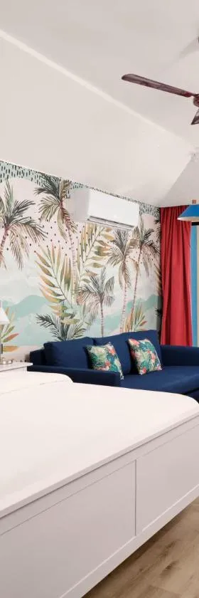 Villa Park Sun Island Resort - Complimentary One Way Domestic Transportation for stays of 7 nights and more 01 April to 30 September 2025, Hotel in Maamigili