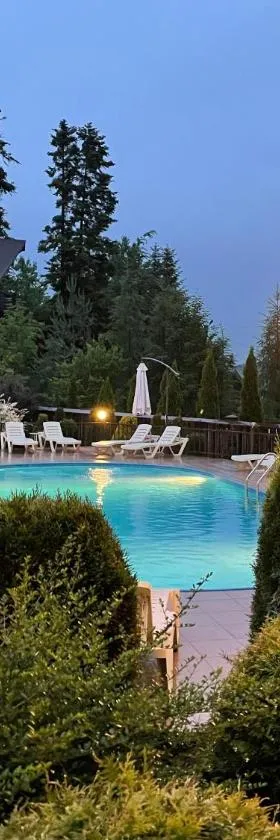 Idylia Grand Villas, Hotel in Myhowe
